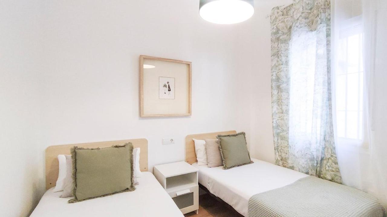 House Near Plaza De Los Capuchinos By Sharingco Apartment Malaga Bagian luar foto